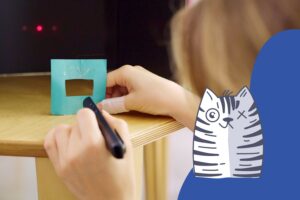 TueftelLab QuantenUndKI Konzept QuantenExperimente Doppelspalt HaarigeSituation HandMitLaserDoppelspalt DavidGauffin Kurskachel