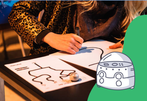Ozobot Fährt Linien Hinterher Im Kostenlosen Workshop