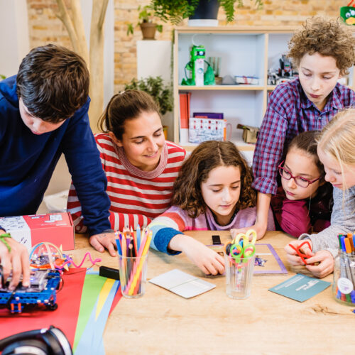 Web Jungetueftlerinnen Stock Foto Andi Weiland 87 1