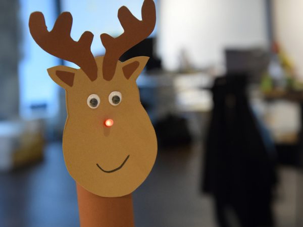 Tueftellab Stiftundpapier Tutorial Rudolphmitderrotenleuchtnase Projektbild 1